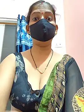 Snapshot of Sonalihot_ chatting on October 5, 2025, 6:04 am Sonalihot online show from October 5, 2025, 6:04 am