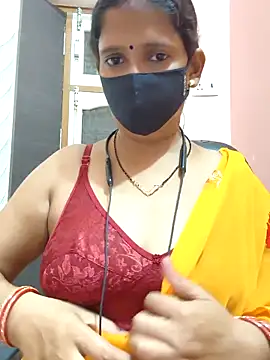 Snapshot of Sonalihot_ chatting on September 29, 2025, 6:35 pm Sonalihot online show from September 29, 2025, 6:35 pm