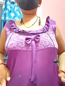 Snapshot of Sonalihot_ chatting on October 8, 2025, 2:24 am Sonalihot online show from October 8, 2025, 2:24 am