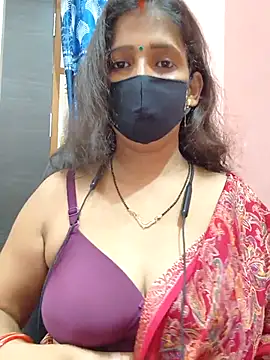 Snapshot of Sonalihot_ chatting on October 3, 2025, 7:10 am Sonalihot online show from October 3, 2025, 7:10 am