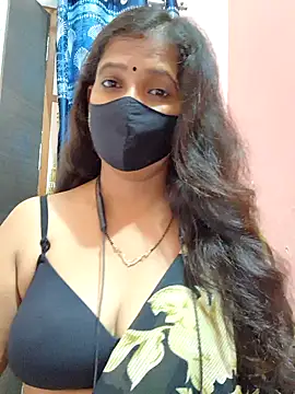 Snapshot of Sonalihot_ chatting on October 1, 2025, 8:19 am Sonalihot online show from October 1, 2025, 8:19 am