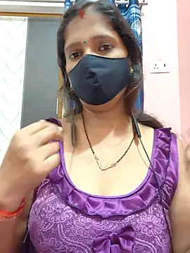Snapshot of Sonalihot_ chatting on October 4, 2025, 5:42 am Sonalihot online show from October 4, 2025, 5:42 am