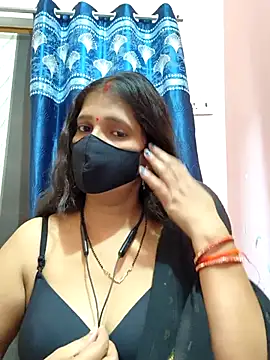 Snapshot of Sonalihot_ chatting on October 6, 2025, 4:57 am Sonalihot online show from October 6, 2025, 4:57 am