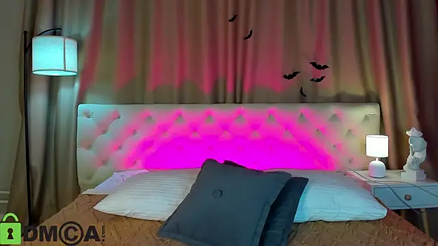 Marie Ellie online show from November 10, 2025, 1:32 am