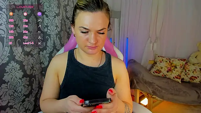 Marie Ellie online show from March 25, 2026, 2:01 am