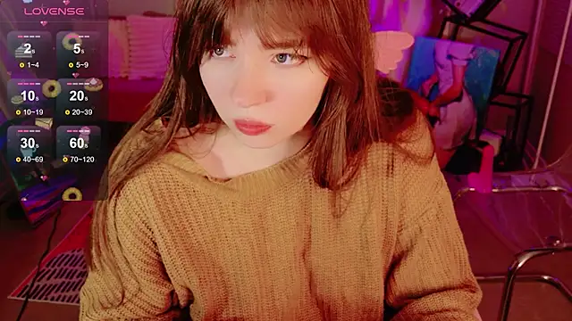 Moon  Bunny online show from May 11, 2026, 4:04 pm