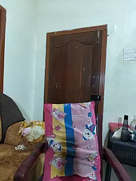 Snapshot of Tamil_Mithra chatting on November 8, 2025, 3:43 am Tamil Mithra online show from November 8, 2025, 3:43 am