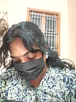 Snapshot of Tamil_Mithra chatting on November 1, 2025, 5:07 pm Tamil Mithra online show from November 1, 2025, 5:07 pm