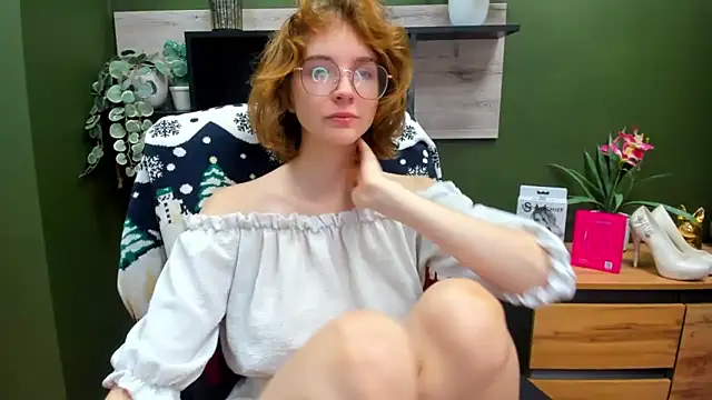 Snapshot of juicyPenny chatting on October 27, 2025, 7:31 am juicyPenny online show from October 27, 2025, 7:31 am