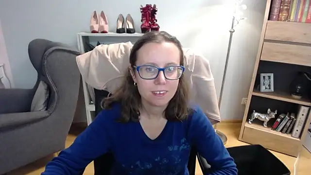 Snapshot of sweetxLizzy chatting on October 16, 2025, 4:21 am sweetxLizzy online show from October 16, 2025, 4:21 am