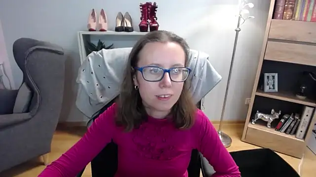 Snapshot of sweetxLizzy chatting on October 22, 2025, 4:23 am sweetxLizzy online show from October 22, 2025, 4:23 am