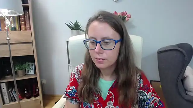 Snapshot of sweetxLizzy chatting on July 14, 2026, 4:28 am sweetxLizzy online show from July 14, 2026, 4:28 am