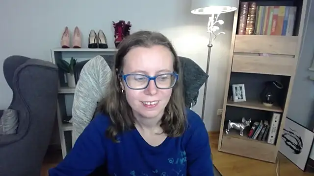 Snapshot of sweetxLizzy chatting on November 6, 2025, 5:33 am sweetxLizzy online show from November 6, 2025, 5:33 am