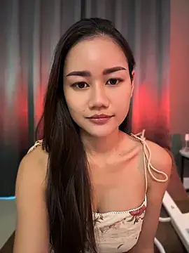 Snapshot of cherrycuteasian chatting on June 8, 2026, 11:05 pm cherrycuteasian online show from June 8, 2026, 11:05 pm