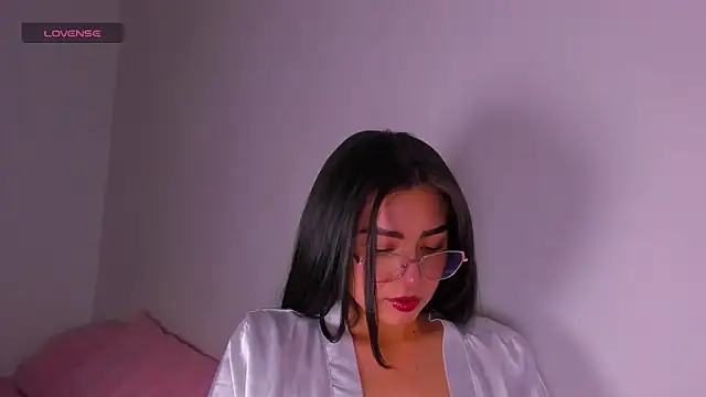 Snapshot of latingabby chatting on March 23, 2026, 12:11 am latingabby online show from March 23, 2026, 12:11 am