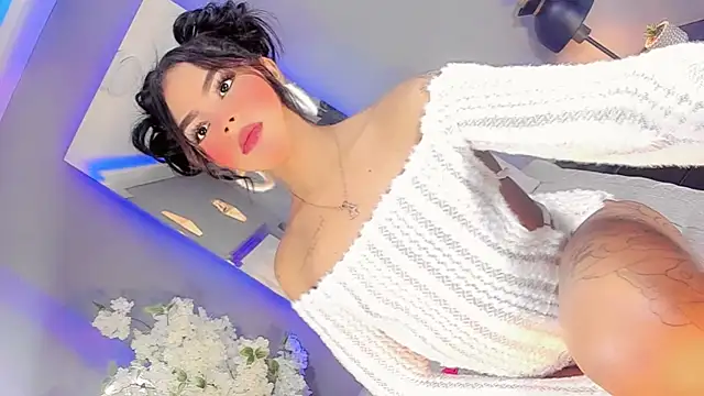 VanessaStonee online show from October 6, 2025, 5:08 am