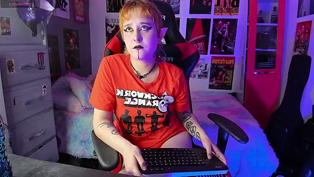 mistresscrowley666 online show from October 3, 2025, 4:58 am