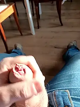 lobike90 online show from January 8, 2026, 1:06 pm