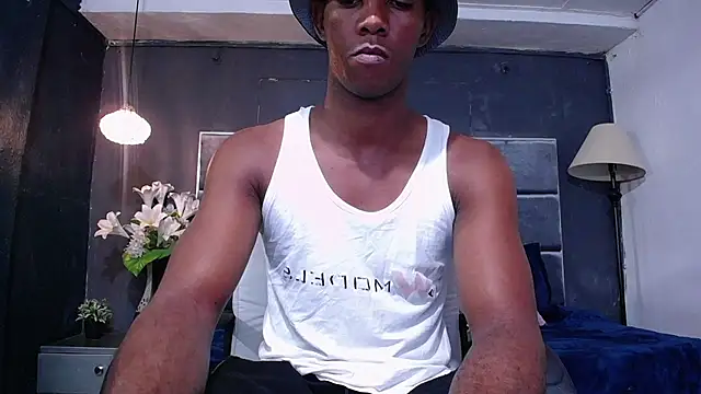 blackbignude online show from November 28, 2025, 1:39 am