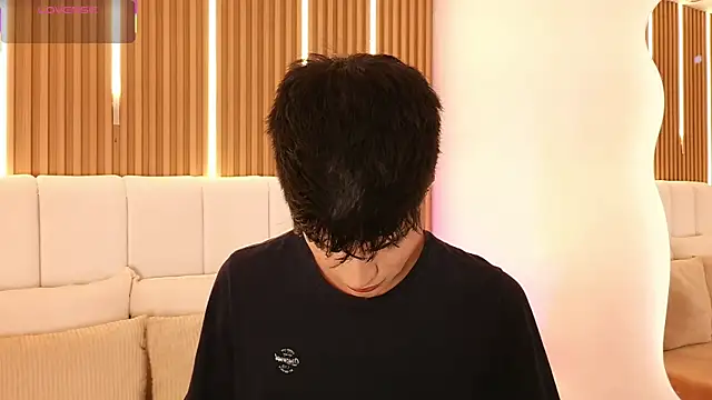 Dulcey  online show from April 12, 2026, 4:38 am