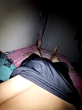 SexandCaliente online show from February 3, 2026, 6:11 am