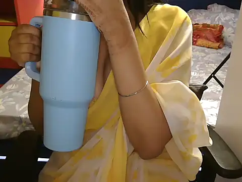 Snapshot of horny_natasha chatting on February 9, 2026, 6:00 am horny natasha online show from February 9, 2026, 6:00 am