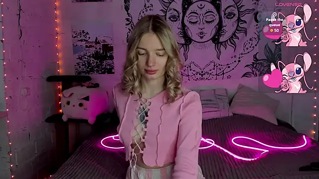 Snapshot of Cherry_yam chatting on October 14, 2025, 8:04 am Cherry yam online show from October 14, 2025, 8:04 am