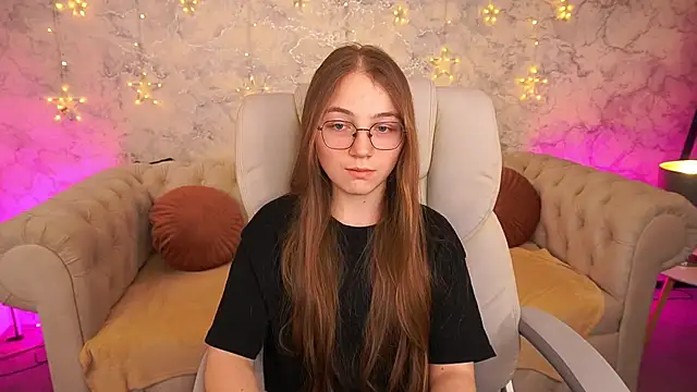 ArrinaWairr online show from February 10, 2026, 9:19 am