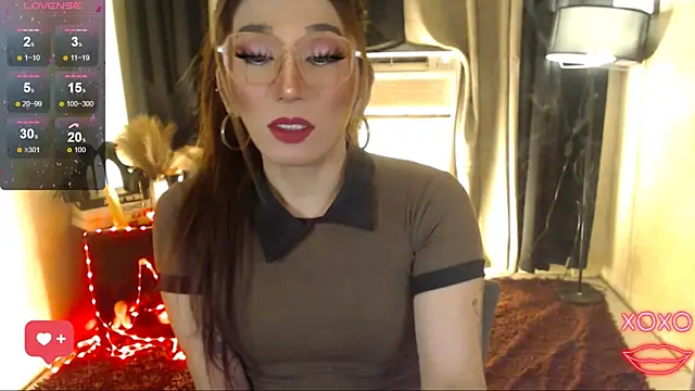 Snapshot of precious_RoseDoll chatting on October 9, 2025, 5:41 am precious RoseDoll online show from October 9, 2025, 5:41 am