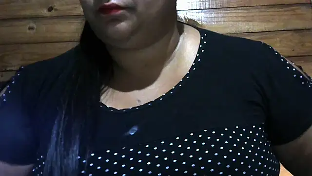 Snapshot of MARRENTINHA34 chatting on February 9, 2026, 11:19 am MARRENTINHA34 online show from February 9, 2026, 11:19 am