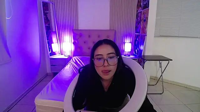 Bonnali lune online show from October 11, 2025, 10:11 pm