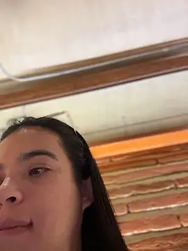 JuanitaMore01 online show from June 18, 2026, 8:25 pm