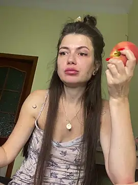 Snapshot of Cute_Erika chatting on September 12, 2025, 7:57 pm Cute Erika online show from September 12, 2025, 7:57 pm