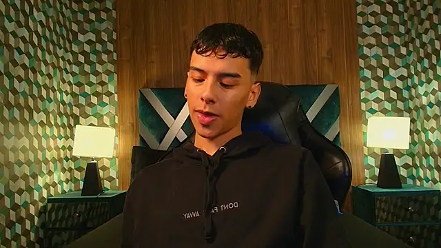 Aiden Royce online show from October 22, 2025, 5:29 am