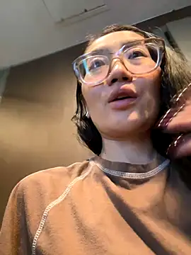 Aliciaz3 online show from November 10, 2025, 5:12 am