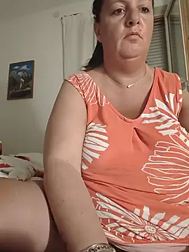 Snapshot of LaReginaNera chatting on June 7, 2026, 6:13 pm LaReginaNera online show from June 7, 2026, 6:13 pm