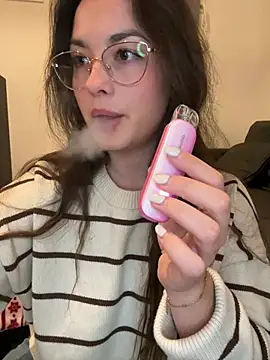 Snapshot of liloush__ chatting on February 28, 2026, 12:10 am liloush online show from February 28, 2026, 12:10 am