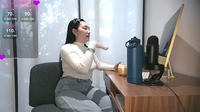 Snapshot of yuzhara chatting on November 11, 2025, 2:23 pm yuzhara online show from November 11, 2025, 2:23 pm