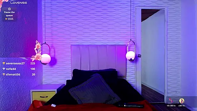 ly lulu online show from November 11, 2025, 7:08 pm