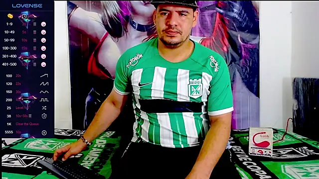 Snapshot of smith_hot29 chatting on November 3, 2025, 2:28 am smith hot29 online show from November 3, 2025, 2:28 am