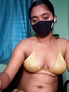 shrutee12 online show from June 30, 2026, 7:08 am