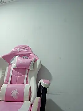 Miss Pompitas23 online show from December 1, 2025, 1:50 am