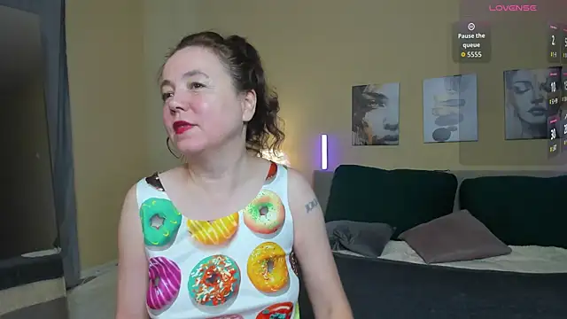 Snapshot of Kira_Adler chatting on April 13, 2026, 12:58 am Kira Adler online show from April 13, 2026, 12:58 am