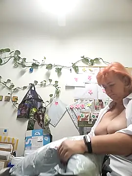 TerezaVelvet online show from October 21, 2025, 5:18 am