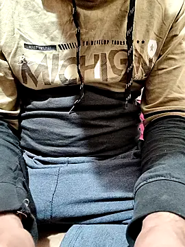 Snapshot of mehulsomm7 chatting on October 31, 2025, 10:23 am mehulsomm7 online show from October 31, 2025, 10:23 am