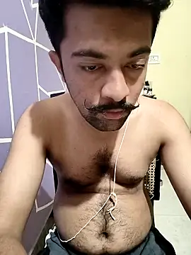 Snapshot of mehulsomm7 chatting on November 9, 2025, 1:04 pm mehulsomm7 online show from November 9, 2025, 1:04 pm