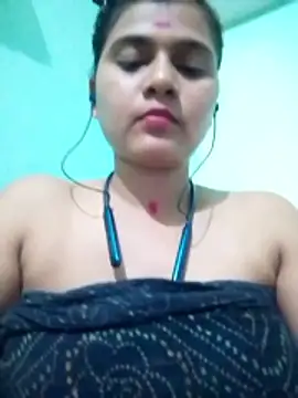 Kavya-Tiwari online show from May 15, 2026, 11:58 pm