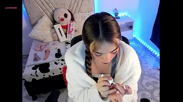 Mia Victoria22 online show from April 8, 2026, 2:13 am