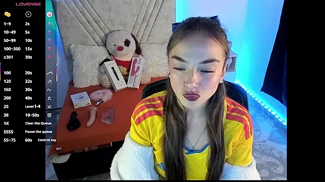 Mia Victoria22 online show from July 21, 2026, 2:25 am