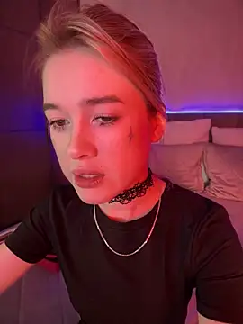 Snapshot of Marryme- chatting on March 12, 2026, 1:26 pm Marryme- online show from March 12, 2026, 1:26 pm